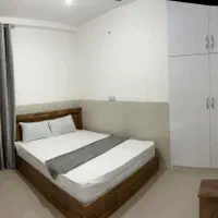 اجاره هتل آپارتمان سوئیت منزل مبله ومسافرخانه|اجارهٔ کوتاهمدت آپارتمان و سوئیت|شیراز, معالیآباد|دیوار