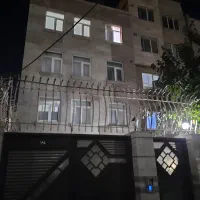 اجاره-آپارتمان-دو-خوابه-طبقه-هم-کف-با2درب-ورودی