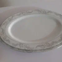 پالاز موکت و یه سری ظرف