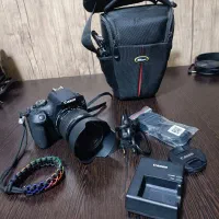 دوربین canon 2000D