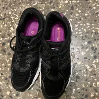 کفش کنیتیکس