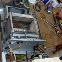 تعمیرات تخصصی انواع پکیج و اسپیلت و کولر گازی|خدمات پیشه و مهارت|فولادشهر, C4|دیوار