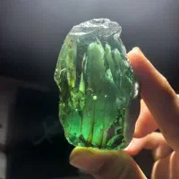 سنگ ابسیدین کلکسیونی نادر انرژی