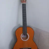 گیتار کلاسیک افرا مدل f4