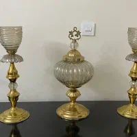 شمعدانی وشکلات خوری رو کنسولی