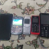 گوشی قدیمی لمسی وساده