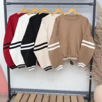 به چند فروشنده خانم جهت کار در فروشگاه نیازمندیم