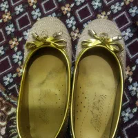 دمپایی بچه گانه سالم نو میباشد