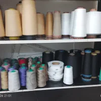 تعدادی نخ ترویرا و پولیستر