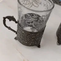 ۱۲ عدد لیوان و یک عدد سینی|ظروف سرو و پذیرایی|قم, شهدا|دیوار