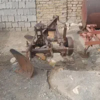 گاوآهن رومانی و یک عدد تریلی دو چرخ جکی|ماشینآلات صنعتی|گهواره, |دیوار