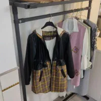 سه عدد رگال نونو|بندرخت و رخت‌آویز|قم, منبع آب|دیوار