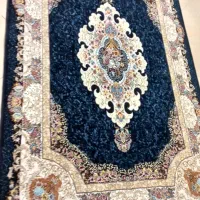 یک تخته فرش ۱۲ متری در حد نو با یک ۴متری ست خودش