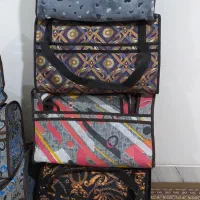 کیف|کیف، کفش، کمربند|قروه, |دیوار