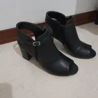 کفش ها سایز ۳۹
