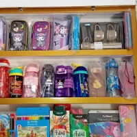 معاوضه کتاب و کاغذ باطله با لوازم تحریر و پول نقد