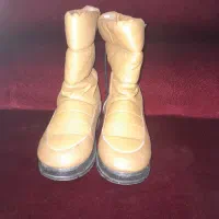 پوتین وبارونی دورو  هم پسرونه هم دخترونه|کفش و لباس بچه|رشت, رشتیان|دیوار