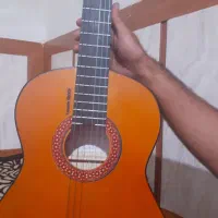 گیتار فوق تمیز نو