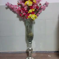 ۲ عدد گل و گلدان