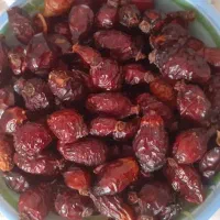 گلدیگ میوه نسترن خشک شده