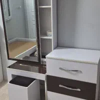 تخت و کمد