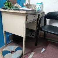 میز فلزی، میز کار