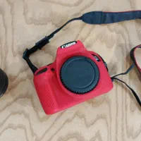 دوربین کنون 2000d + لنز 55-18 mm|دوربین عکاسی و فیلمبرداری|رشت, بوسار|دیوار
