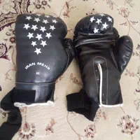 دستکش بوکس و شکم بند ورزشی|تجهیزات ورزشی|پرند, فاز ۶|دیوار