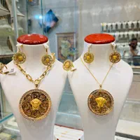 ست ورساچ فقط ۸ونیم درصد بیشتر از قیمت طلا|جواهرات|شیراز, بازار|دیوار