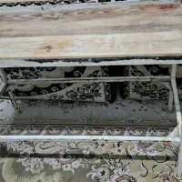 چهار پایه اهنی
