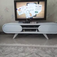فروش میز تلویزیون کاملا سالم تمیز