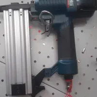 میخکوب و منگنه کوب