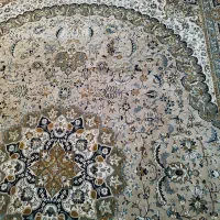 یک تخته فرش ۵۰۰ شانه ۱۲ متری تمیز