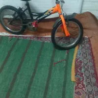 یک عدد دوچرخه ۱۶ سالم فوری