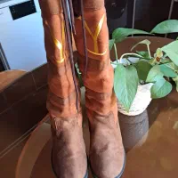 بوت بلند و کفش اسپورت