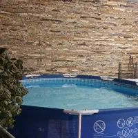 استخر اینتکس