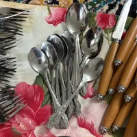 فروش قاشق،چنگال و چاقو نو نزدیک ۳۰۰تیکه جدا و یکجا|ظروف سرو و پذیرایی|محمودآباد, |دیوار
