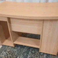 میز کامپیوتر کم کارکرد