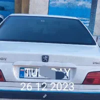 چراغ عقب پارس