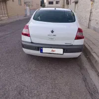 مگان ۲۰۰۰ مدل ۹۰