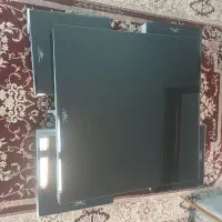 یه میز پذیرای و یه اینه بزرگ|مبلمان خانگی و میز عسلی|تهران, خواجه نظام الملک|دیوار