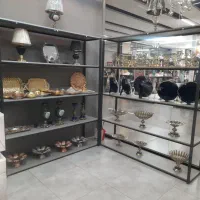 ویترین ۴ طبقه آهنی