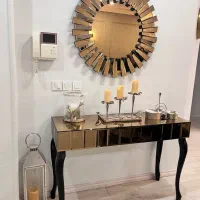 آیینه و کنسول