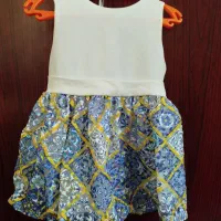 تعدادی پیراهن و لباس تا ۲ سال