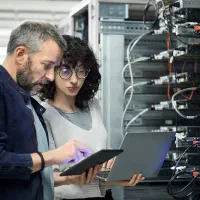 انجام خدمات کامپیوتر در محل شما