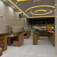 استخدام آسپز و سالن دار|استخدام خدمات فروشگاه و رستوران|یزد, |دیوار