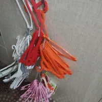 تعدادی آویز لباس کودک موجودمیباشد.