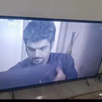 تلوزیون ۵۰ ایکسویژن مدل ۶۳۵ ضربه خورده