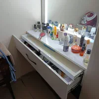 میز دراور آینه و کشو مخفی  چراغ دار.جهت عروس