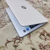 لپتاپ اچ پی سفید